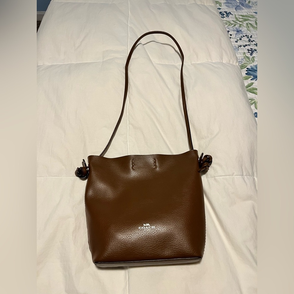 EUC- Coach Brown Derby Pebble Leather Shoulder Bag with Bucket Design F58661